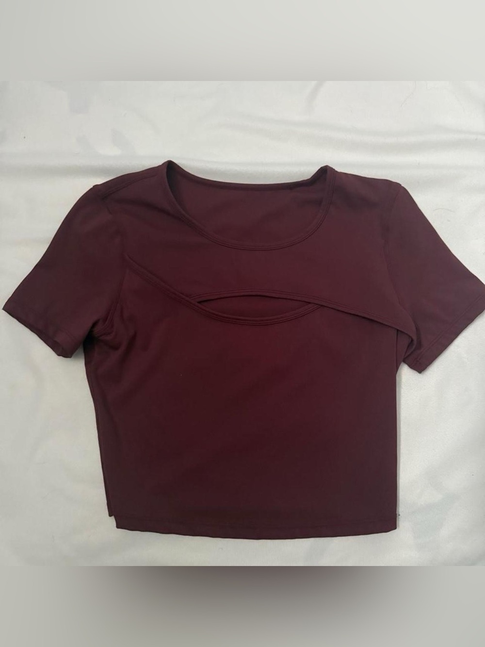 🍷 HALARA Burgundy Cutout Workout Top — Size Small 🍷